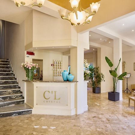 Hotel Crystal Марина-ді-П'єтразанта Екстер'єр фото